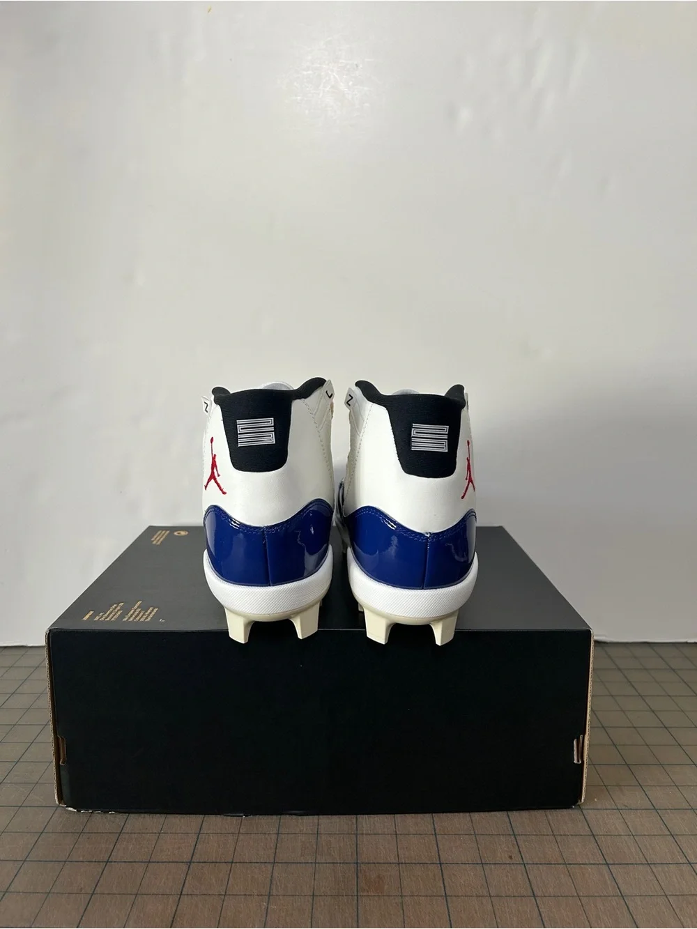 Air Jordan 11 Retro MCS ‘Rare Air’
